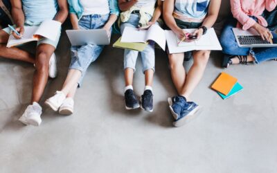 Jak zaplanować wycieczkę szkolną dla klasy licealnej i czym się różni od podstawówki?