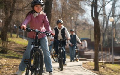 Wycieczka szkolna rowerem – jak przygotować rajd rowerowy dla klasy?